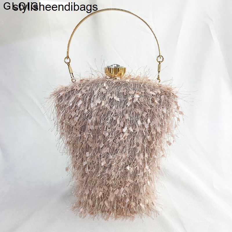 Totes Flower Acrylic Women Evening Bags Tassel Ladies New Design 2021 Small Clutch Metal Luxury Party Handbags stylisheendibags, Pink
Totes Flower Acrylic Women Evening Bags Tassel Ladies New Design 2021 Small Clutch Metal Luxury Party Handbags stylisheendibags, Pink