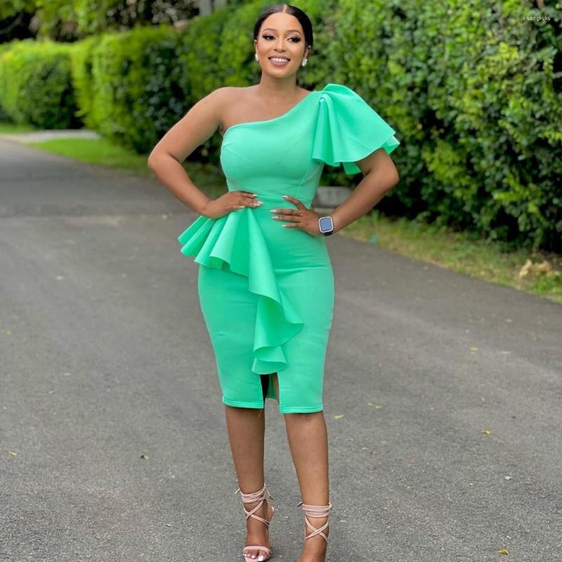 Casual Dresses Slit Sexy Short Dress Elegant Womens African Solid Ruffled Slanted Neck Bag Hip Slim Professional Pencil 2023 Summer, Green
Casual Dresses Slit Sexy Short Dress Elegant Womens African Solid Ruffled Slanted Neck Bag Hip Slim Professional Pencil 2023 Summer, Green