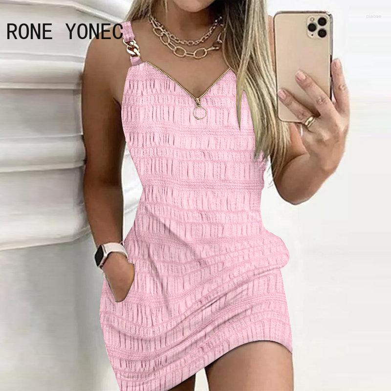 Casual Dresses Women Sexy Solid Chain Decor Straps Zipper Sleeveless Mini A Line, Sky blue
Casual Dresses Women Sexy Solid Chain Decor Straps Zipper Sleeveless Mini A Line, Sky blue