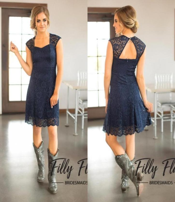 2019 Short Navy Blue Lace Bridesmaid Dresses Capped Sleeves Knee Length Maid of Honor Gowns Cheap Country Bridesmaid Dress BM01795427785
2019 Short Navy Blue Lace Bridesmaid Dresses Capped Sleeves Knee Length Maid of Honor Gowns Cheap Country Bridesmaid Dress BM01795427785