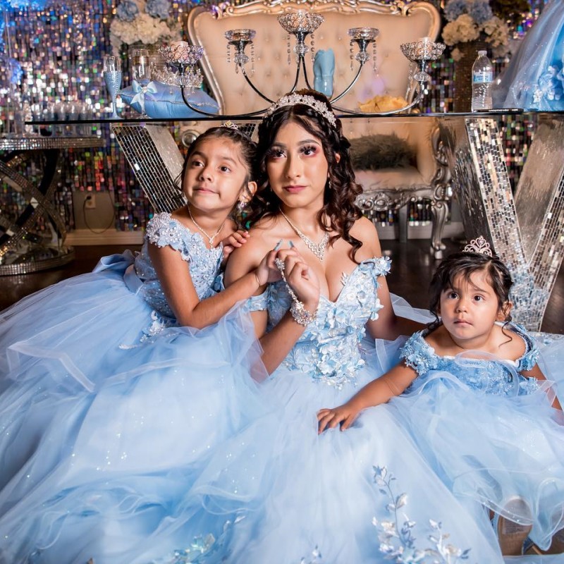 Off The Shoulder Quinceanera Dresses Tulle Appliques 3Dwer Beading Pageant Lace Up Vestidos De 15 Anos Princess Ball Gown