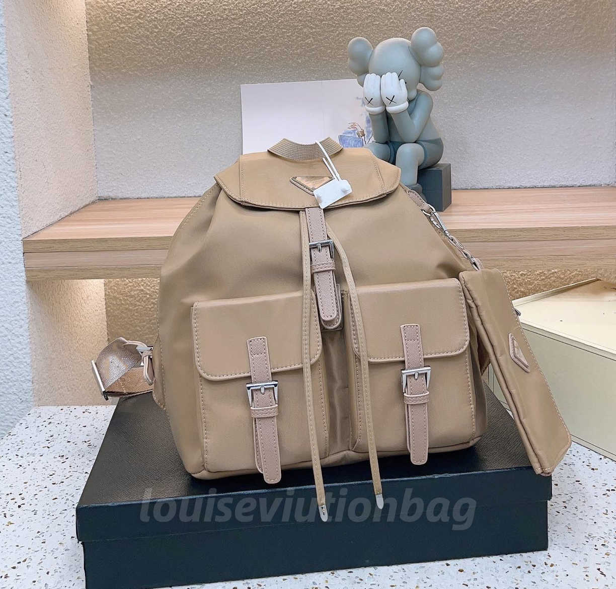 Unisex Luxury Black Backpacks School Bags Medium Size Nylon Students bag Outdoors Travel Shoulder bags Backpack for man woman 104243
Unisex Luxury Black Backpacks School Bags Medium Size Nylon Students bag Outdoors Travel Shoulder bags Backpack for man woman 104243
