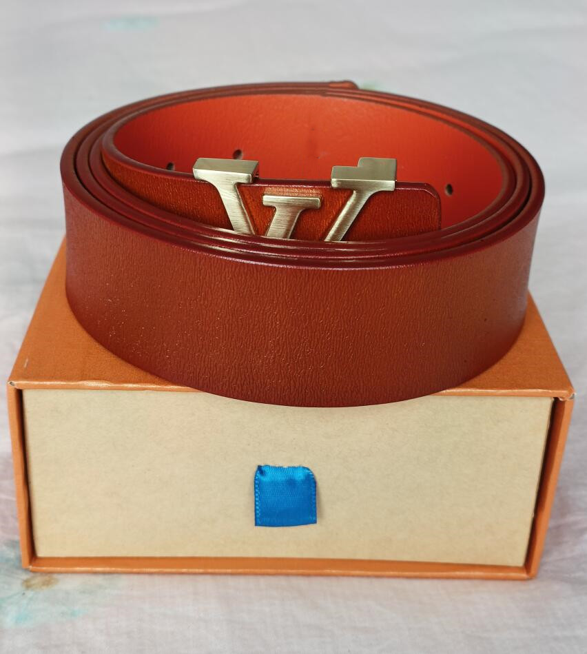 Men Designers Belts Classic fashion casual letter smooth buckle womens mens leather belt width 3.8cm with orange box 105-125CM
Men Designers Belts Classic fashion casual letter smooth buckle womens mens leather belt width 3.8cm with orange box 105-125CM