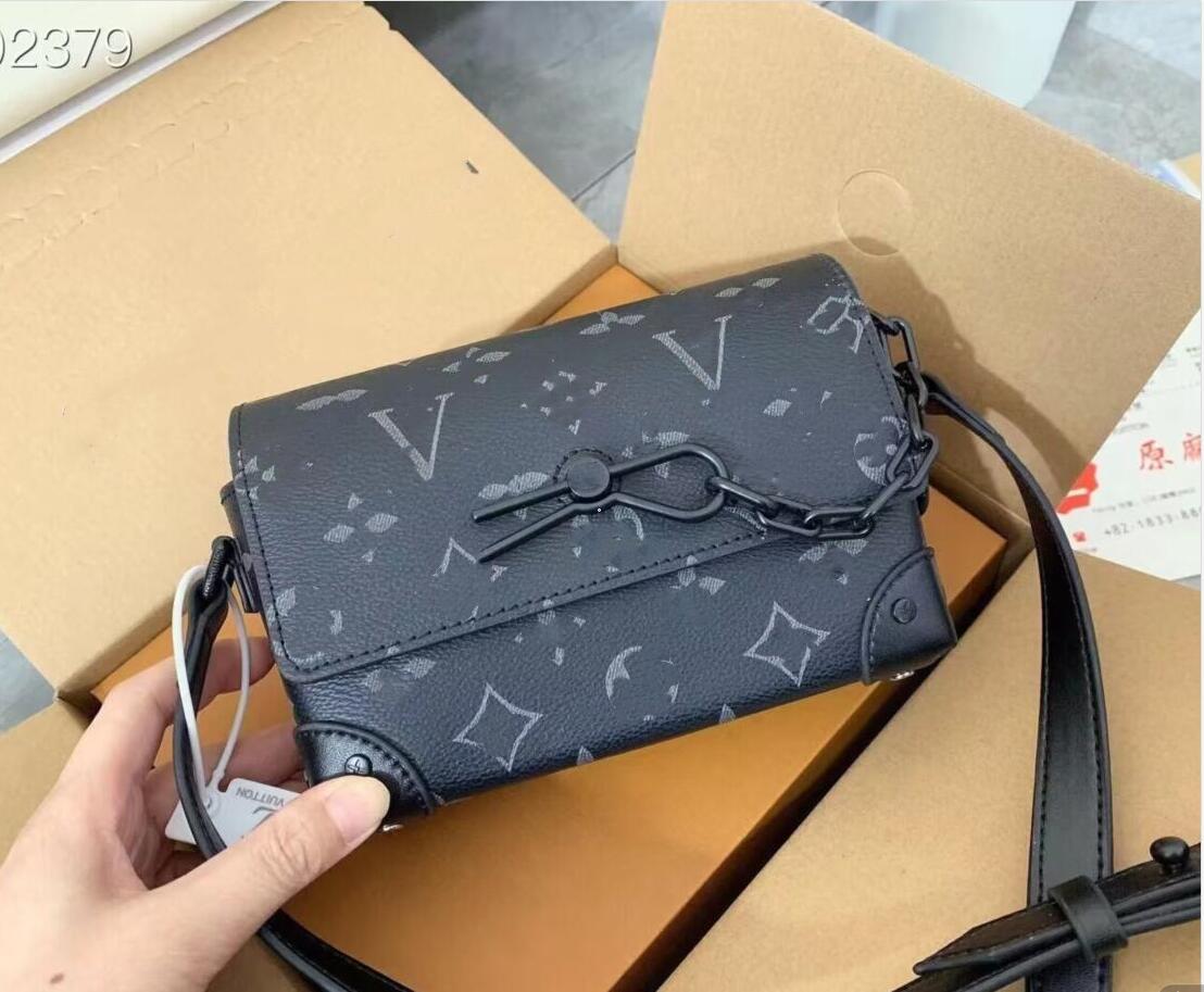 Handbag Mini Women Soft Trunk Crossbody Totes bags Mens Shoulder Monograms Messenger Purse Bag Legacy Chain Handle Designer Luxury Clutch Box
Handbag Mini Women Soft Trunk Crossbody Totes bags Mens Shoulder Monograms Messenger Purse Bag Legacy Chain Handle Designer Luxury Clutch Box