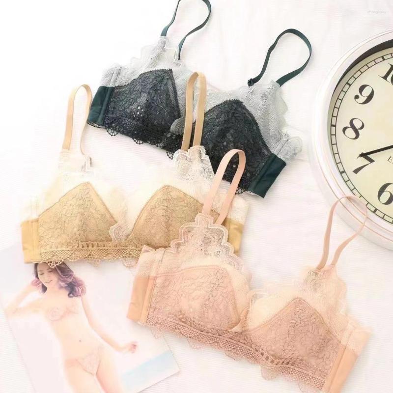 Bras Sets Beautiful Lace Splicing Mulberry Silk Underwear Set Sexy Wire Free Small Chest Thick Cotton Bra And Panty Fashion Intimates, Blue
Bras Sets Beautiful Lace Splicing Mulberry Silk Underwear Set Sexy Wire Free Small Chest Thick Cotton Bra And Panty Fashion Intimates, Blue