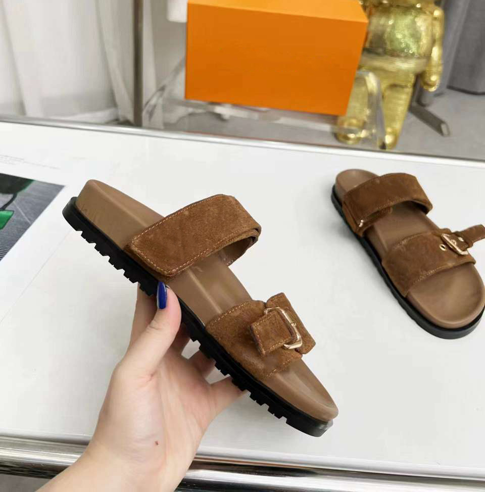 Fashion Slippers luis Brand Designers Sandals Women Slide Luxury Sandal vuttonity Women leisure flip flop L13 
Fashion Slippers luis Brand Designers Sandals Women Slide Luxury Sandal vuttonity Women leisure flip flop L13