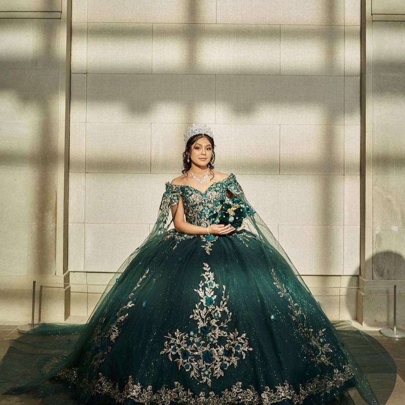 Emerald Green Shiny Princess Off The Shoulder Ball Gown Quinceanera Dresses Beaded Applique 3D Flower With Cape Celebrity Party Gowns