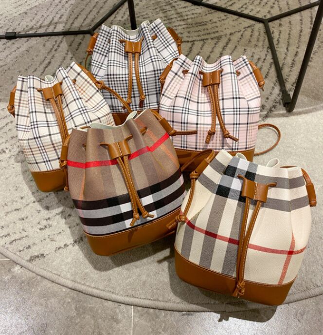 2023 Fashion children handbag casual bucket bags simple mini shoulder bag good selling, Black
2023 Fashion children handbag casual bucket bags simple mini shoulder bag good selling, Black