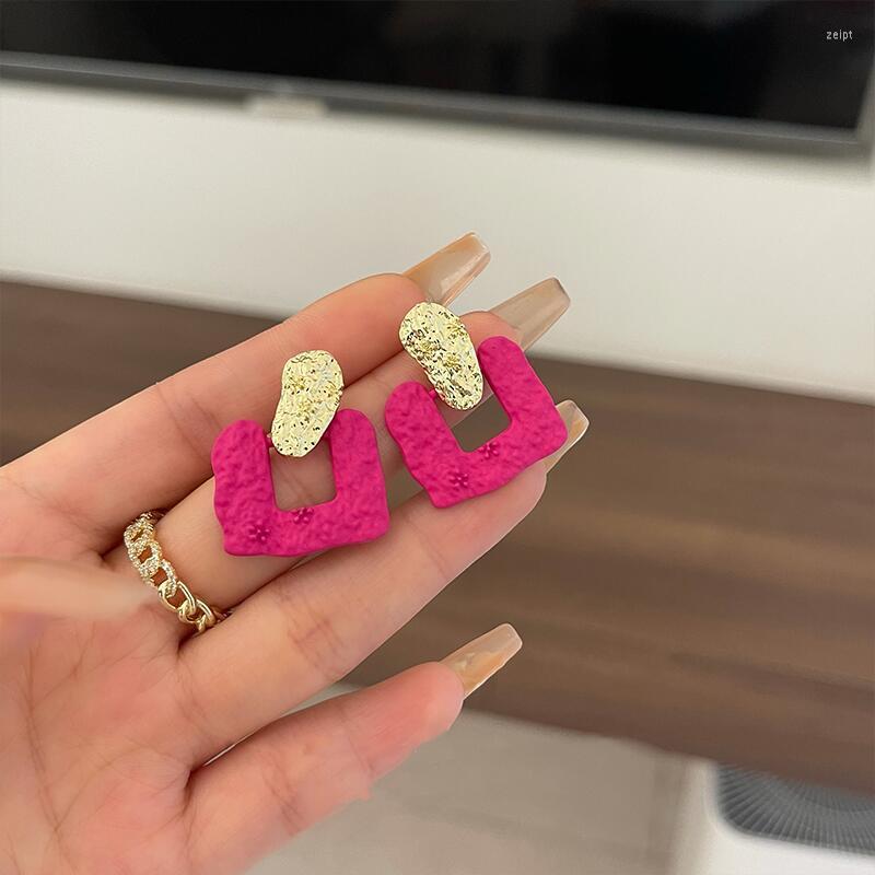 Stud Earrings 2023 Korean Wave Summer Fashionable Contrast Color Rose Red Square INS Trend Exaggerated Jewelry Accessories Women
Stud Earrings 2023 Korean Wave Summer Fashionable Contrast Color Rose Red Square INS Trend Exaggerated Jewelry Accessories Women