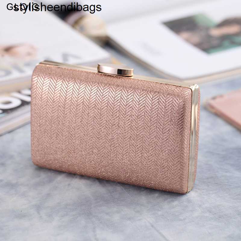 Totes Leather Golden Clutches Flap Shaped Women Evening Bags Party Wedding Dinner Retro Holder Casual Purse stylisheendibags, Black
Totes Leather Golden Clutches Flap Shaped Women Evening Bags Party Wedding Dinner Retro Holder Casual Purse stylisheendibags, Black