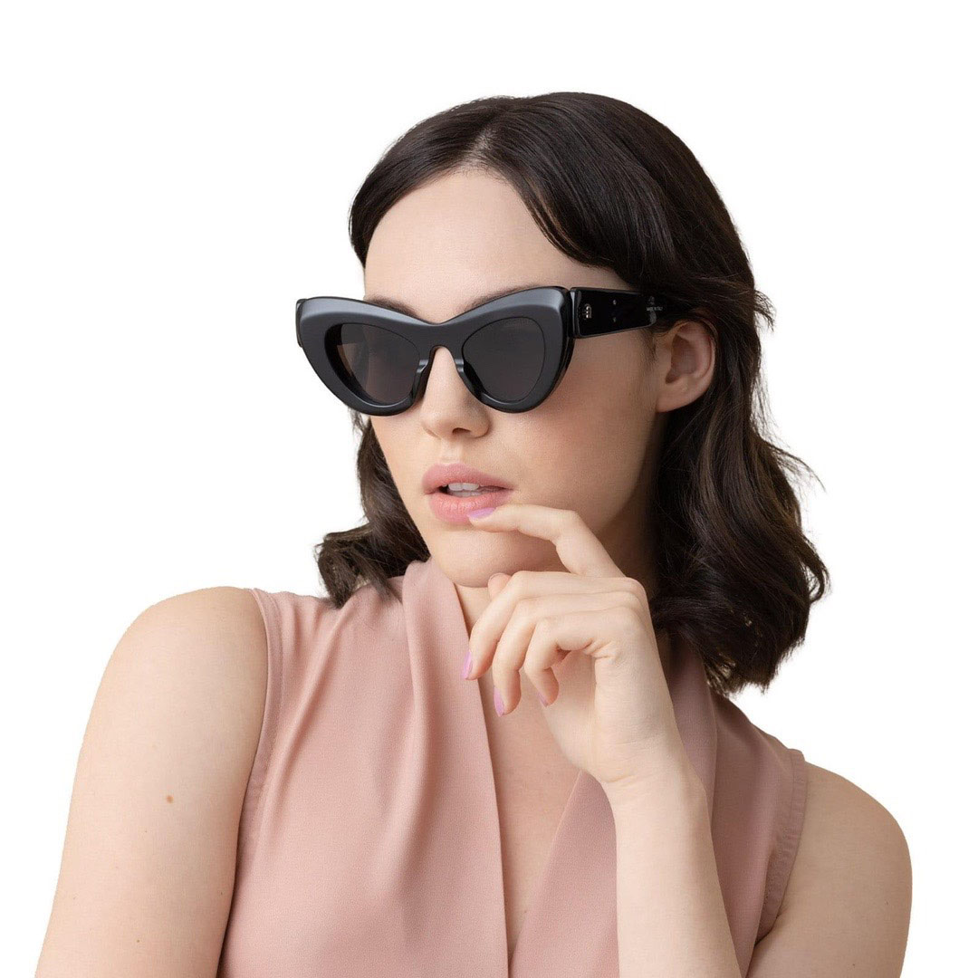 Women's Fashion Letter Printing Designer Sunglasses Fashion Outdoor Vacation Travel Dating Full Frame Polarized Light BB0204S Sun glasses
Women's Fashion Letter Printing Designer Sunglasses Fashion Outdoor Vacation Travel Dating Full Frame Polarized Light BB0204S Sun glasses