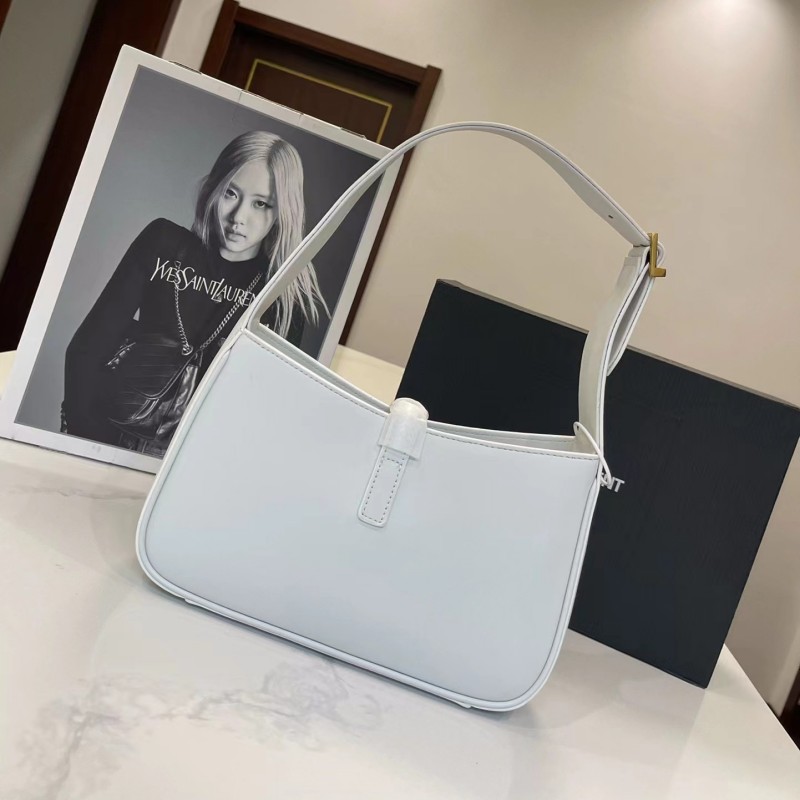 Luxury handbag designer beach bag shoulder bag business bag women's handbag well-known SYL fashion bag wandering bag ladies white underarm bag size: 25cm*14cm., Black2
Luxury handbag designer beach bag shoulder bag business bag women's handbag well-known SYL fashion bag wandering bag ladies white underarm bag size: 25cm*14cm., Black2