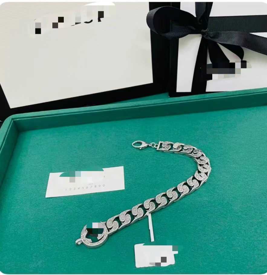 2023 Gujia New Striped Bracelet Trend Individualized and Impressive Lovers Solid Hand Jewelry Gift
2023 Gujia New Striped Bracelet Trend Individualized and Impressive Lovers Solid Hand Jewelry Gift