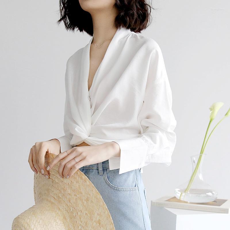Women's Blouses Korean Fashion Woman 2023 Summer Spring Long Sleeve Wrap Top V-Neck Loose Casual Chiffon Sunscreen T Shirt 5502
Women's Blouses Korean Fashion Woman 2023 Summer Spring Long Sleeve Wrap Top V-Neck Loose Casual Chiffon Sunscreen T Shirt 5502