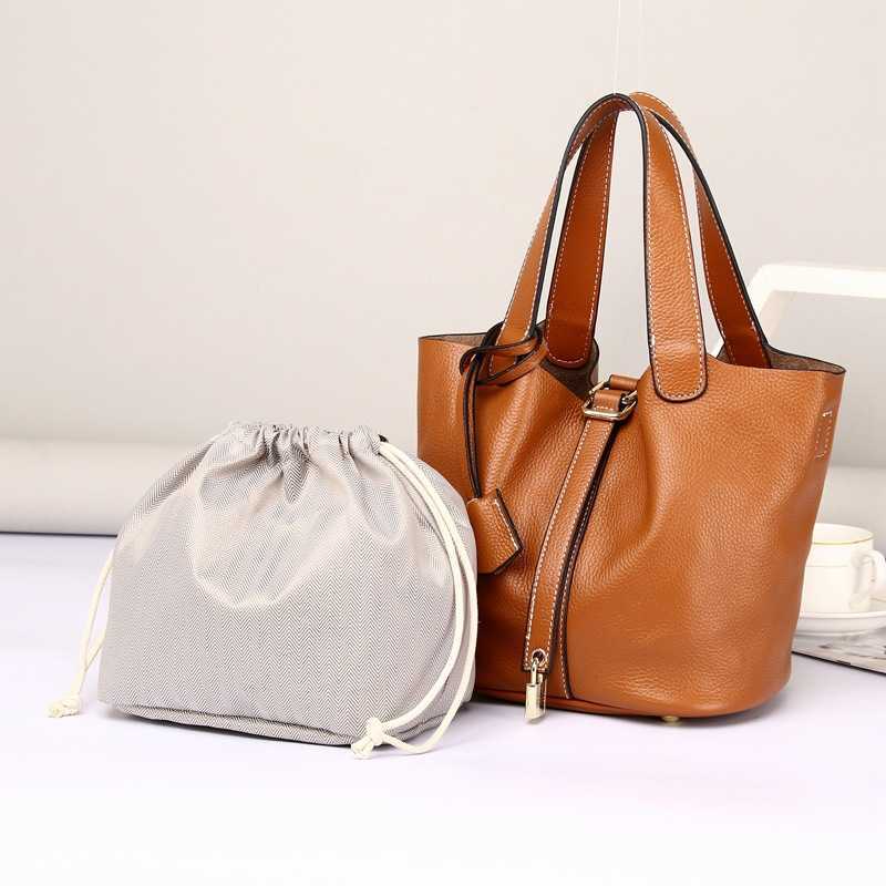Vegetable basket bag women's genuine leather child mother bucket bag head leather handbag simple large capacity handbag, Black3
Vegetable basket bag women's genuine leather child mother bucket bag head leather handbag simple large capacity handbag, Black3
