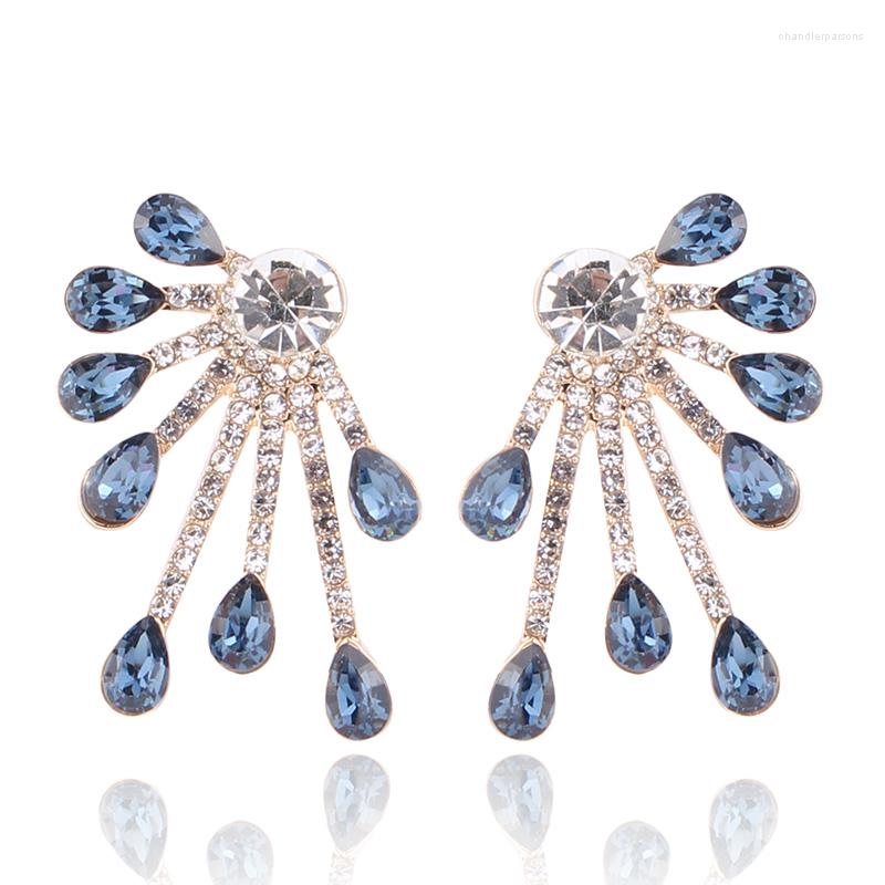 Stud Earrings LUBOV Octopus Shape Left And Right Symmetry Women Hollow Peacock's Tail Gold 16 Colors Opal Resin Jewelry
Stud Earrings LUBOV Octopus Shape Left And Right Symmetry Women Hollow Peacock's Tail Gold 16 Colors Opal Resin Jewelry