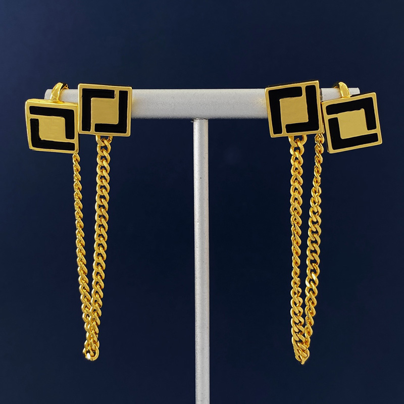 Women Stud Earring Designer Earcuff Earring with Hanging Chain Jewelry Gold Earrings Enameled Black Luxury F Hoops 18K Gold Plated Ear Ring Engagement Fashion Box
Women Stud Earring Designer Earcuff Earring with Hanging Chain Jewelry Gold Earrings Enameled Black Luxury F Hoops 18K Gold Plated Ear Ring Engagement Fashion Box