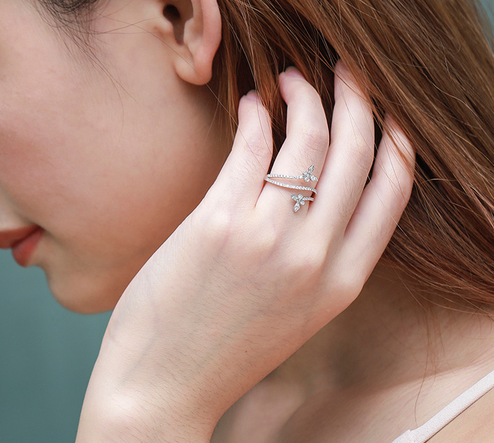 With Side Stones Fashion Double Butterfly Ring for Women Silver Clear Zircon Lab Diamond Wedding Engagement Gift Jewelry Wholesale 230629