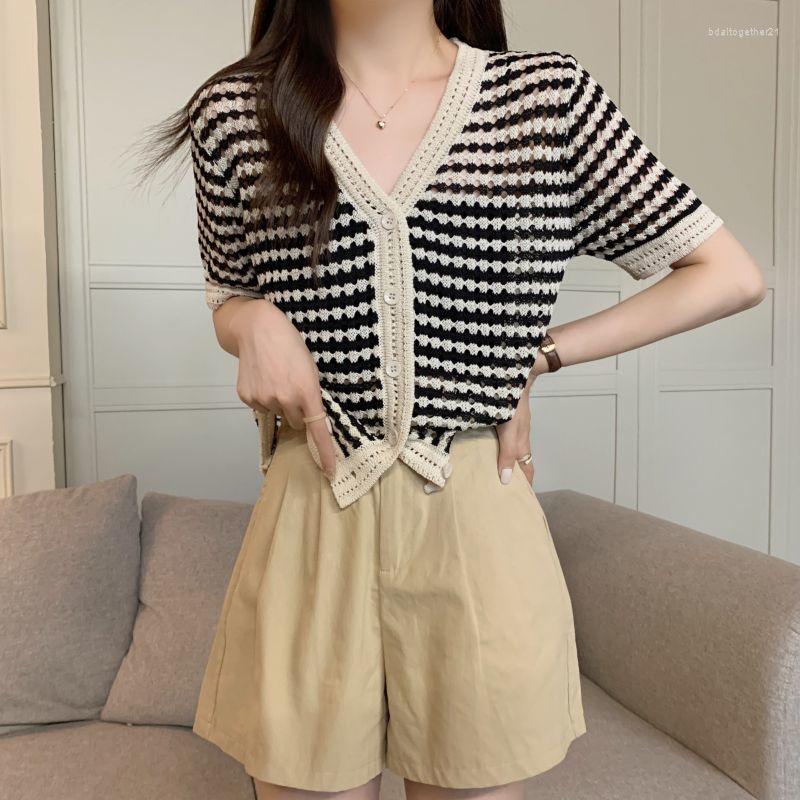 Women's T Shirts Korean Knitting Short Sleeve T-Shirt Women Clothing Loose Sweet Casual Thin Cardigan Summer Hollow Out Crop Top Blouse P840, Black
Women's T Shirts Korean Knitting Short Sleeve T-Shirt Women Clothing Loose Sweet Casual Thin Cardigan Summer Hollow Out Crop Top Blouse P840, Black
