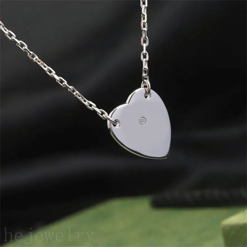 Mens earings fashionable love designer jewelry punk metal holiday gift leisure ins plated silver gold romantic beautiful attractive luxury necklace for women C23
Mens earings fashionable love designer jewelry punk metal holiday gift leisure ins plated silver gold romantic beautiful attractive luxury necklace for women C23
