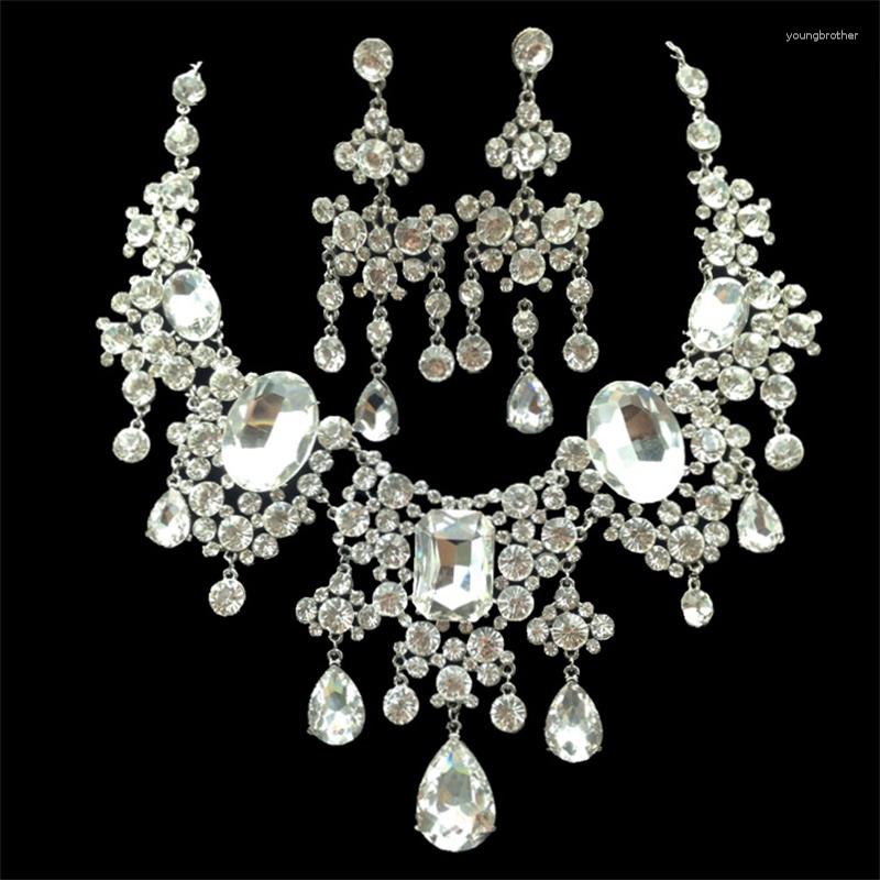 Chains Bridal Jewelry Rhinestone European And American Large Necklace Earrings Set Wedding Dress Accessories
Chains Bridal Jewelry Rhinestone European And American Large Necklace Earrings Set Wedding Dress Accessories
