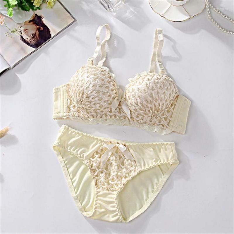 Bras Sets Sexy Spring Style Lingerie Panty Set No Steel Ring 3/4 Cup Gathered Bra Panties 2 Pieces Large Size Bralette Satin Retro, Black
Bras Sets Sexy Spring Style Lingerie Panty Set No Steel Ring 3/4 Cup Gathered Bra Panties 2 Pieces Large Size Bralette Satin Retro, Black