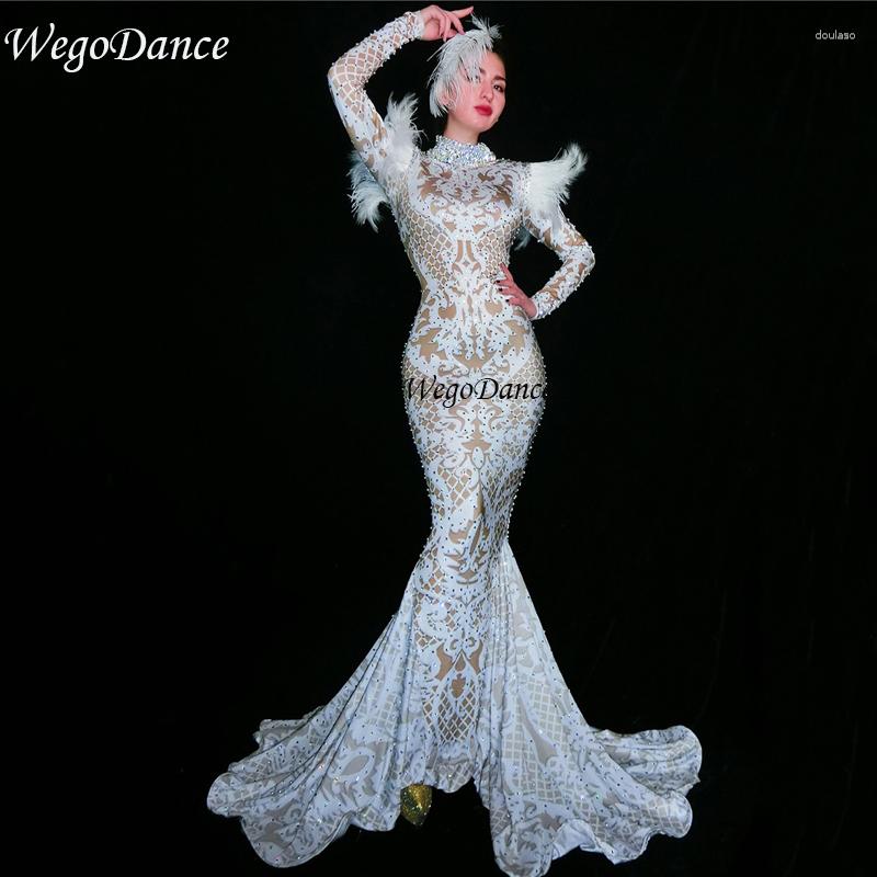 Stage Wear Women Clothing Feather Silver Rhinestone Long Train Dress Evening Costume Prom Celebrate Big Tail Dresses Party, Picture shown
Stage Wear Women Clothing Feather Silver Rhinestone Long Train Dress Evening Costume Prom Celebrate Big Tail Dresses Party, Picture shown