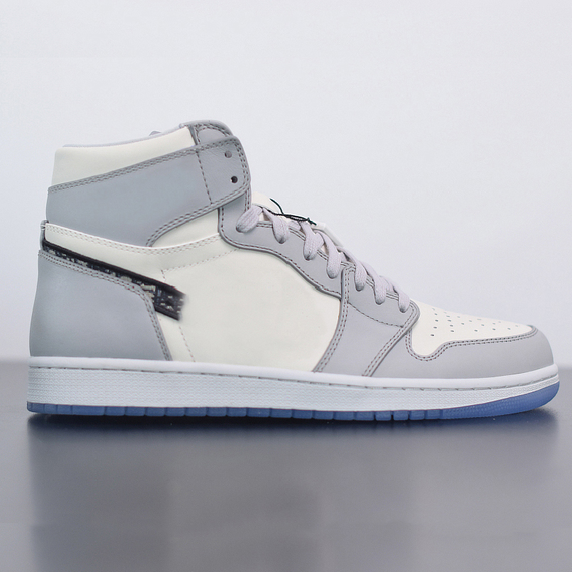 Basketball shoes 1 High Low x 1s Shoes Men Women CN8607-002 Wolf Grey Sail Photon Dust White CN8608-002 Sneakers with original box d8w5
Basketball shoes 1 High Low x 1s Shoes Men Women CN8607-002 Wolf Grey Sail Photon Dust White CN8608-002 Sneakers with original box d8w5