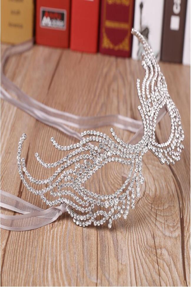 2020 New Halloween Party Half Face Mask Eye Mask Special Party Mask Rhinestone Alloy Crown Whole7192777
2020 New Halloween Party Half Face Mask Eye Mask Special Party Mask Rhinestone Alloy Crown Whole7192777