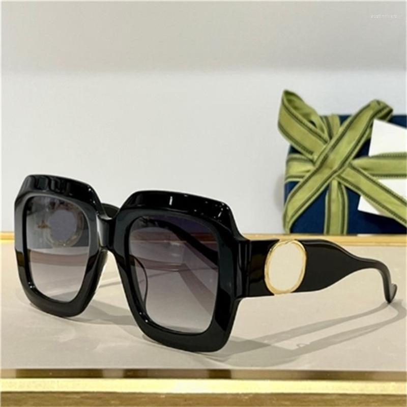 Sunglasses Big Logo Shiny Black Injection Frame Luxury Designer Men Eyeglasses 1022 Gafas De Sol Rectangular With Box
Sunglasses Big Logo Shiny Black Injection Frame Luxury Designer Men Eyeglasses 1022 Gafas De Sol Rectangular With Box
