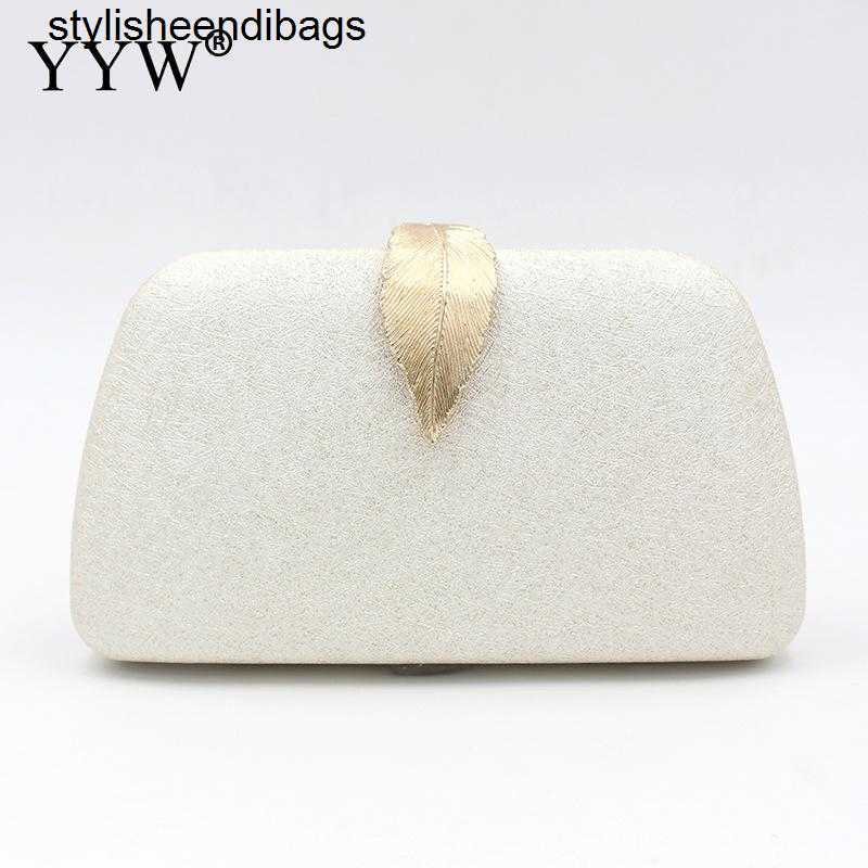 Totes White Satin Clutch With Metal Leaf Buckle Bags Women 2021 Fashion Ladies Handbag Party Purse For Bridal Cluthes stylisheendibags, Red b
Totes White Satin Clutch With Metal Leaf Buckle Bags Women 2021 Fashion Ladies Handbag Party Purse For Bridal Cluthes stylisheendibags, Red b