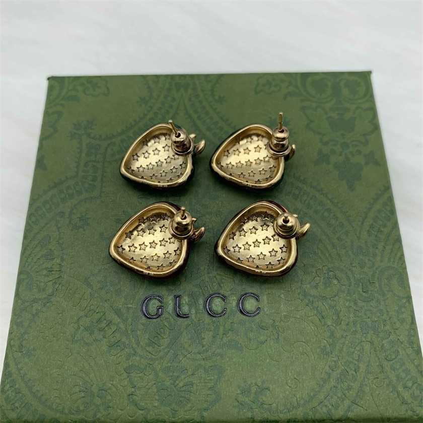 family family's new drop gum strawberry simple earrings feminine versatile cute and trendy accessories
family family's new drop gum strawberry simple earrings feminine versatile cute and trendy accessories
