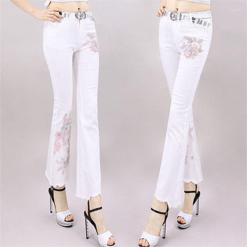 Women' Jeans Embroidery White Flared Pants Slim Women Casual Korean Fashion High Waist Trousers Female Vintage Denim Bell-bottoms
Women' Jeans Embroidery White Flared Pants Slim Women Casual Korean Fashion High Waist Trousers Female Vintage Denim Bell-bottoms