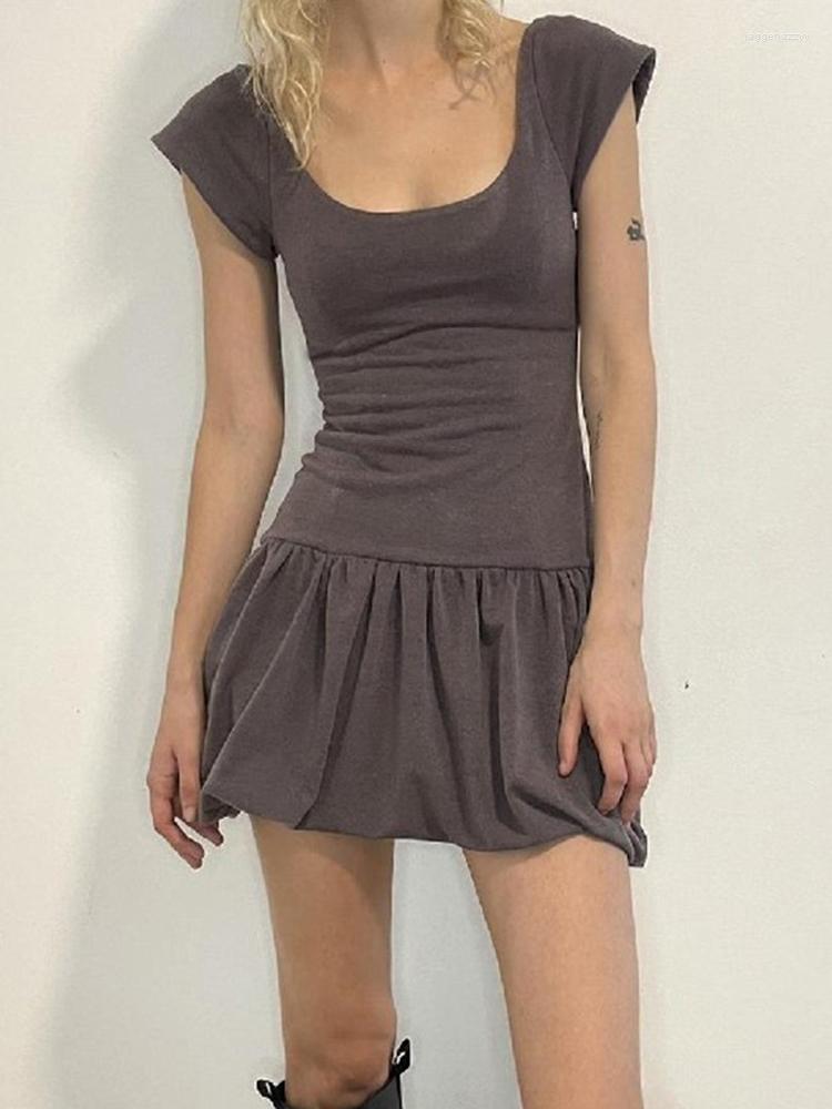 Casual Dresses Brown Vintage Y2K Folds Slim Summer Mini Dress For Women Round Neck Solid Korean Sundress Holidays Aesthetic Clothes
Casual Dresses Brown Vintage Y2K Folds Slim Summer Mini Dress For Women Round Neck Solid Korean Sundress Holidays Aesthetic Clothes