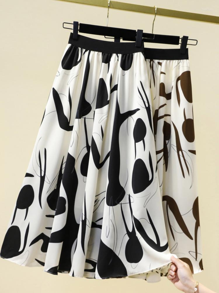 Skirts Skirt Vintage A- Line Elastic Waist Elegant Casual Basic Print Fashion Long Streetwear Clothes Summer, Coffee
Skirts Skirt Vintage A- Line Elastic Waist Elegant Casual Basic Print Fashion Long Streetwear Clothes Summer, Coffee
