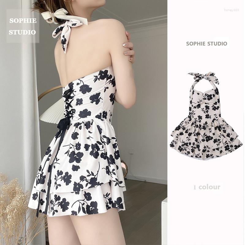 Women' Swimwear 2023 Swimsuit Ladies Monokini One Piece Korea Leaves Print Sling Sexy Spring Drop, Picture shown
Women' Swimwear 2023 Swimsuit Ladies Monokini One Piece Korea Leaves Print Sling Sexy Spring Drop, Picture shown