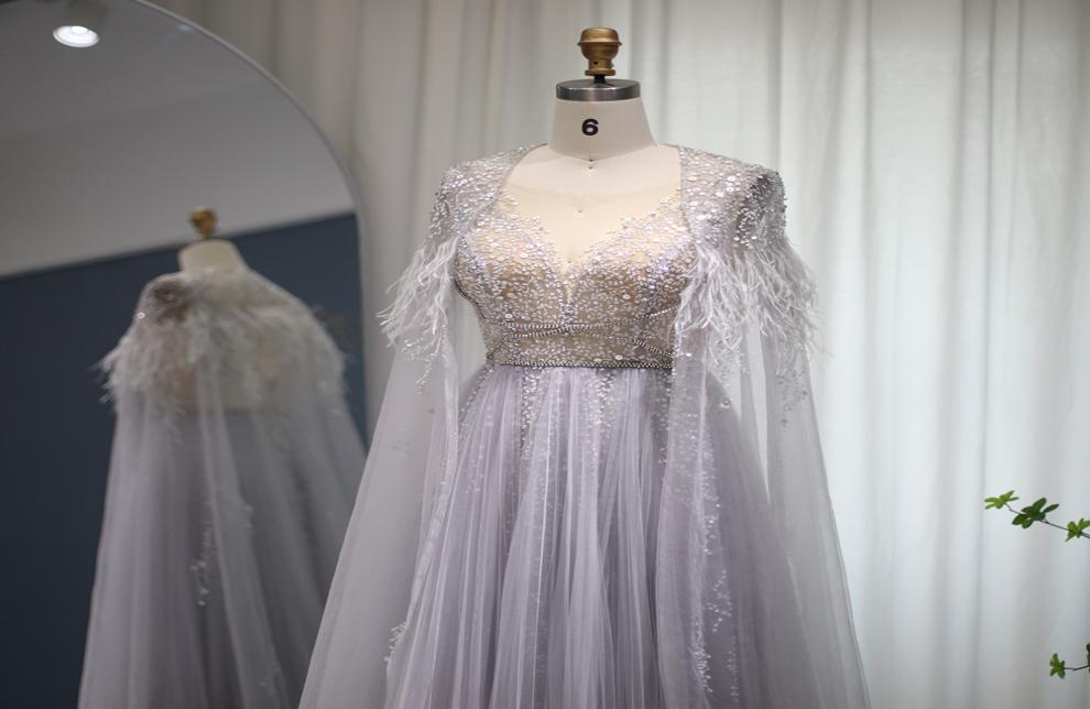 Luxury Dubai Silver Grey Evening Dresses with Feather Cape Shawl Gold Arabic Women Party Gowns Long Formal Prom Dress3319615, Same as picture
Luxury Dubai Silver Grey Evening Dresses with Feather Cape Shawl Gold Arabic Women Party Gowns Long Formal Prom Dress3319615, Same as picture