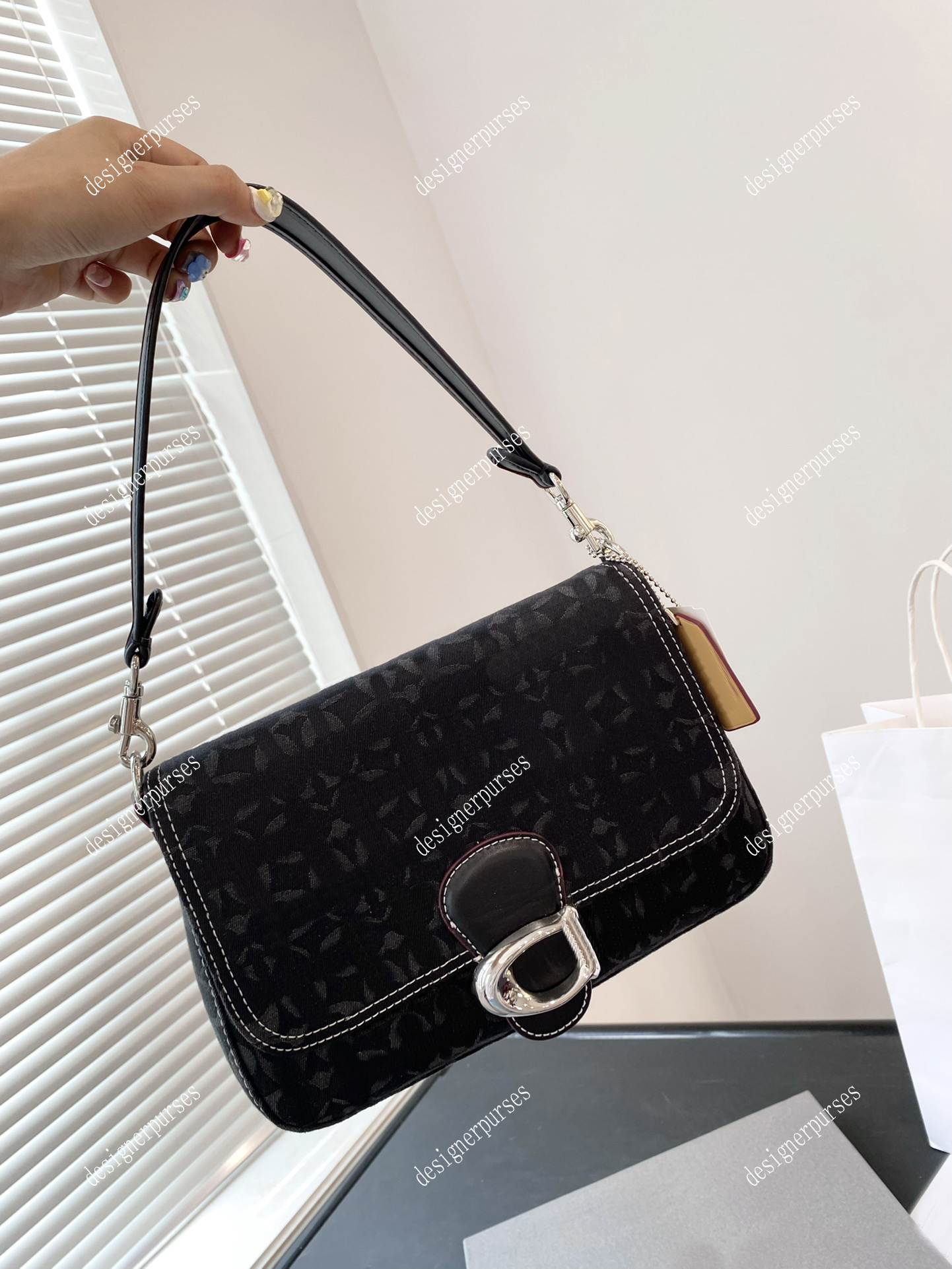 TZ Designer Bags Soft Tabby Shoulder Bag Classic Logo Long and short two straps handbags black denim Flap square bag Women Multi Pochette crossbody bag Fashion bag 27C
TZ Designer Bags Soft Tabby Shoulder Bag Classic Logo Long and short two straps handbags black denim Flap square bag Women Multi Pochette crossbody bag Fashion bag 27C