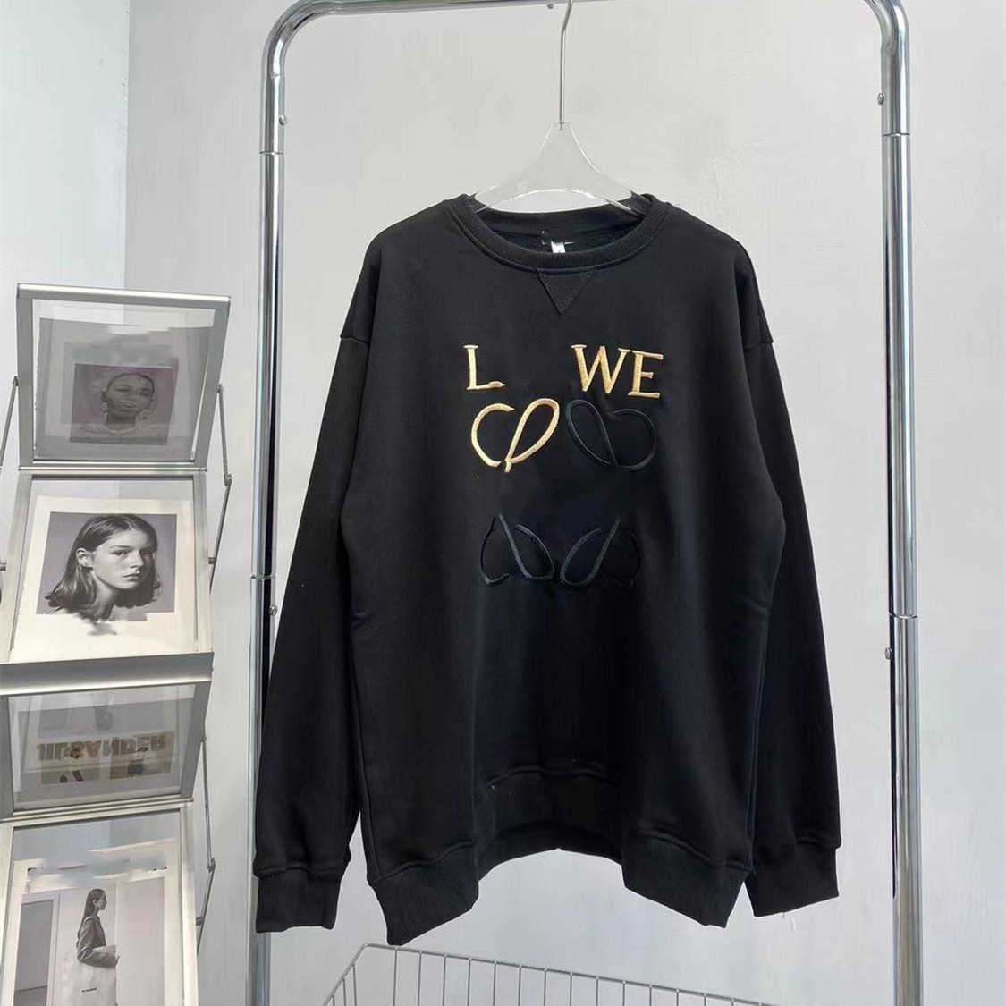 High Version Loews Sweater Spring Long Sleeved Embroidered Women's Round Neck Pullover Men's Couple Style, Silver embroidery
High Version Loews Sweater Spring Long Sleeved Embroidered Women's Round Neck Pullover Men's Couple Style, Silver embroidery