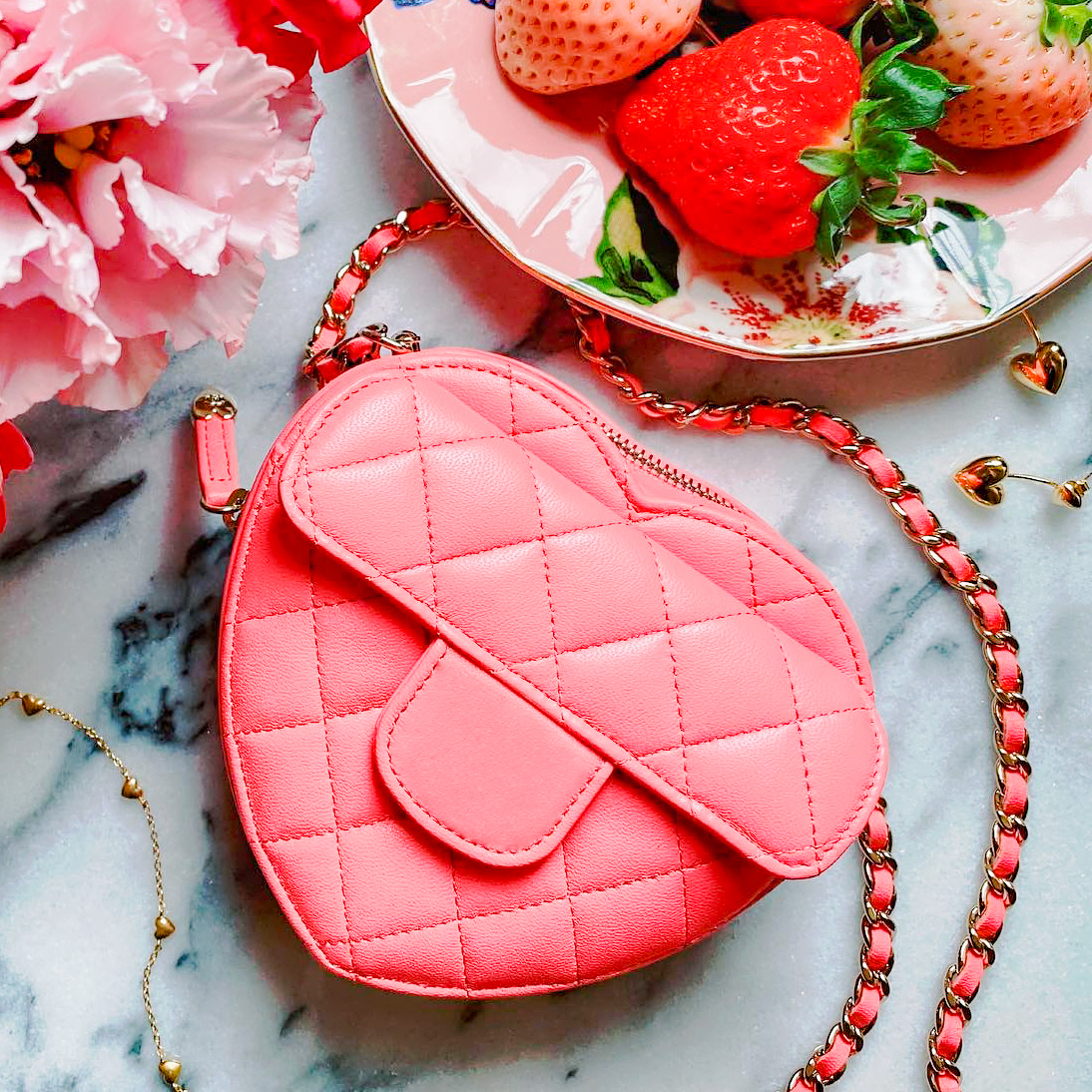 quilted saddle half moon channel leather heart Bag city Cross Body Totes Womens Clutch Bags luxurys mens travel Designer classic vacation Wallets lady Shoulder Bags, Pink
quilted saddle half moon channel leather heart Bag city Cross Body Totes Womens Clutch Bags luxurys mens travel Designer classic vacation Wallets lady Shoulder Bags, Pink