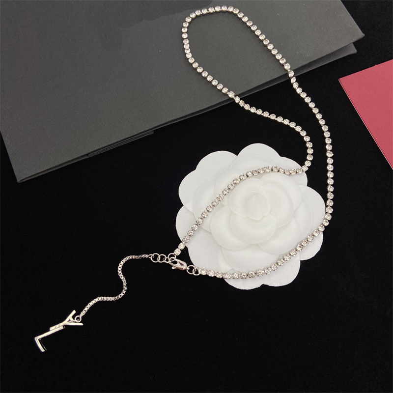 Designer Pendant Necklace For Women Gold Chain Cute Charms Diamonds Gold Silver Designers Diamond Necklaces Letter Necklace Chain Jewelrys
Designer Pendant Necklace For Women Gold Chain Cute Charms Diamonds Gold Silver Designers Diamond Necklaces Letter Necklace Chain Jewelrys