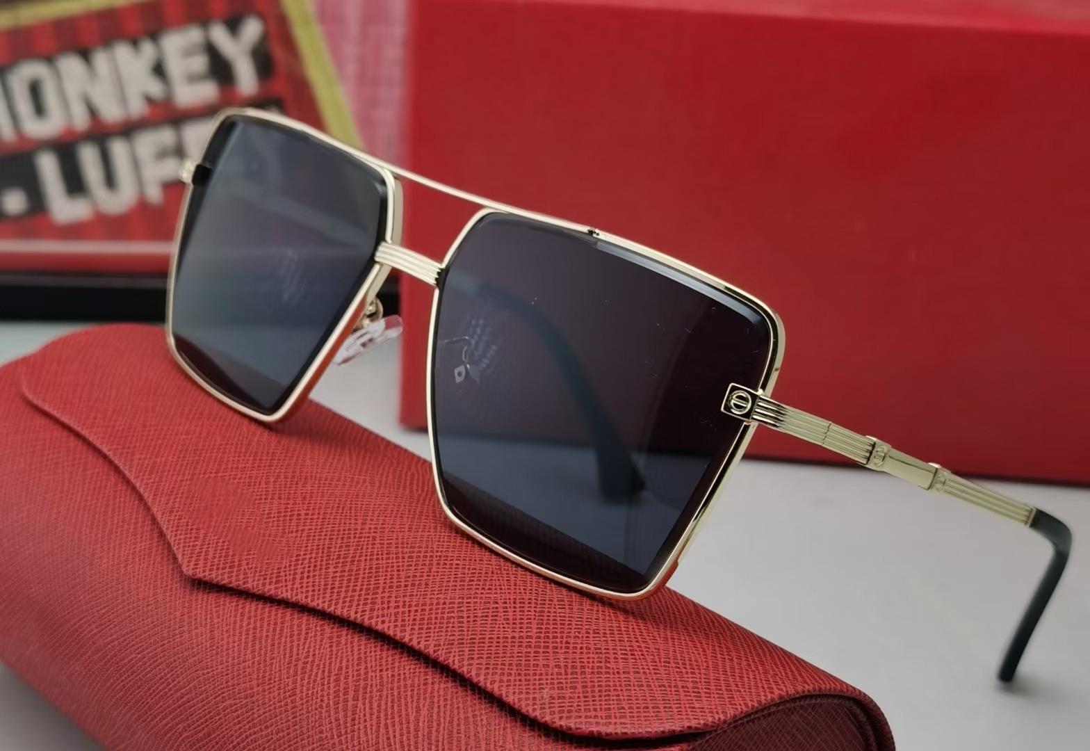 Top Designer sunglasses For Men and women brand decorative goggles polarized fashion driving Adumbral sunglasses mens gradient designer sunglasses with Gift box
Top Designer sunglasses For Men and women brand decorative goggles polarized fashion driving Adumbral sunglasses mens gradient designer sunglasses with Gift box