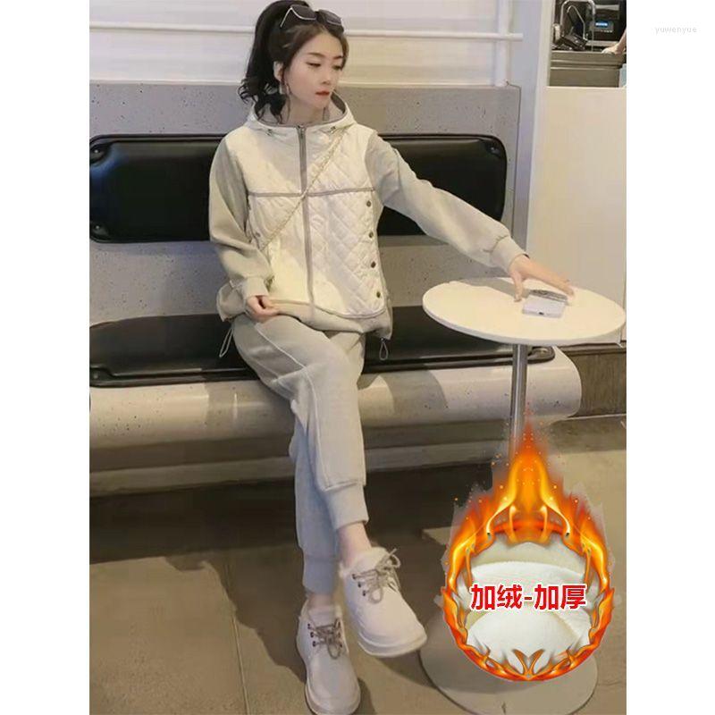 Women's Two Piece Pants Fashion Suit 2023 Autumn And Winter Style Hooded Drawstring Sweater Splicing Down Cotton Jacket Short Thin Coat, Two piece set
Women's Two Piece Pants Fashion Suit 2023 Autumn And Winter Style Hooded Drawstring Sweater Splicing Down Cotton Jacket Short Thin Coat, Two piece set