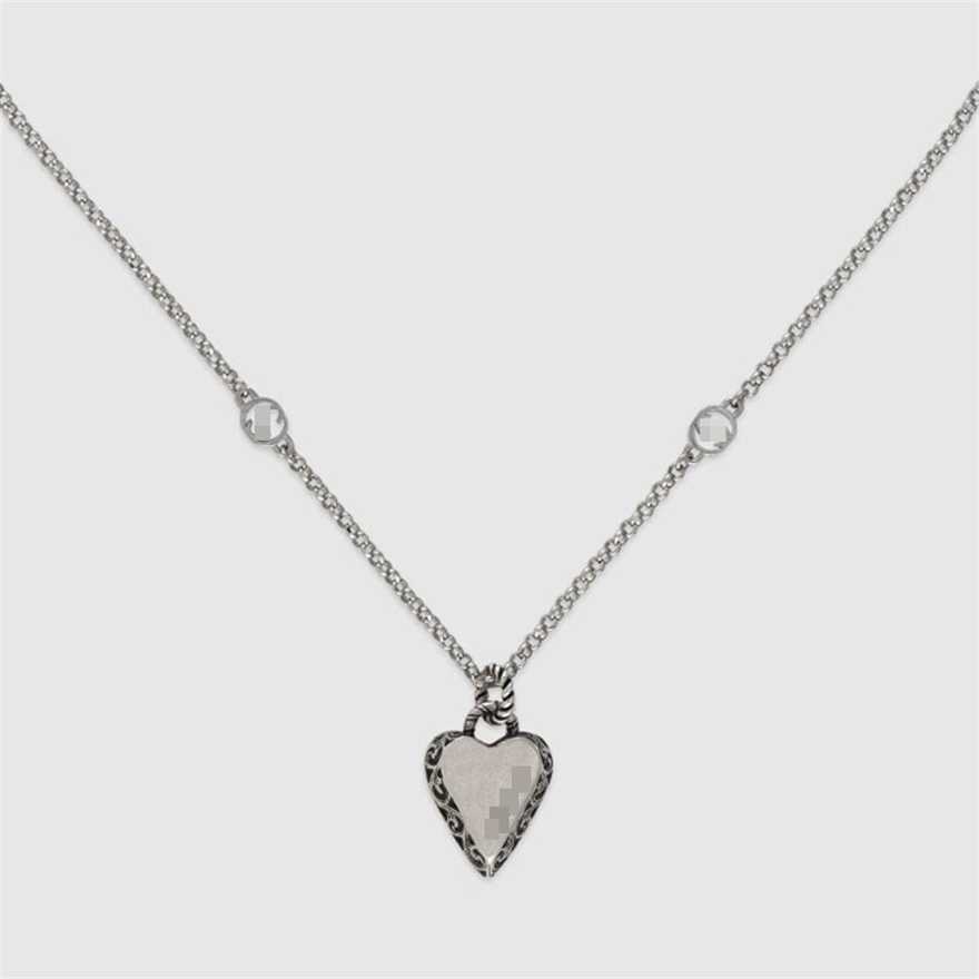 2023 Gujia 925 Sterling Silver Old Heart Carved Necklace G Family Love Pendant Pattern Collar Chain, White
2023 Gujia 925 Sterling Silver Old Heart Carved Necklace G Family Love Pendant Pattern Collar Chain, White
