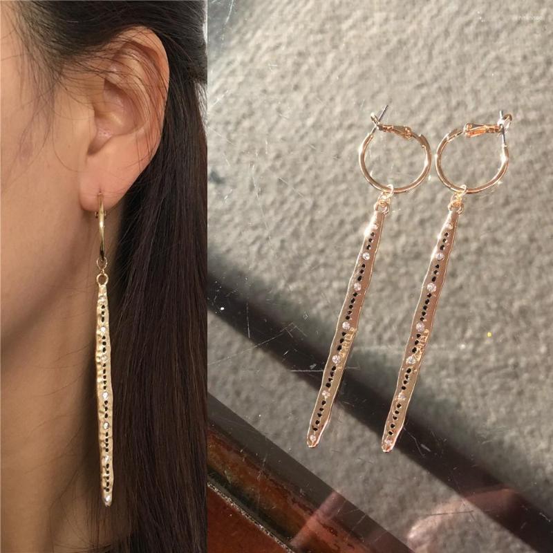 Dangle Earrings Trendy Gold Color Plating Hammered Clear Stone With Black Spot Long Stick Charm Drop For Women Gift Bohemia Jewelry
Dangle Earrings Trendy Gold Color Plating Hammered Clear Stone With Black Spot Long Stick Charm Drop For Women Gift Bohemia Jewelry