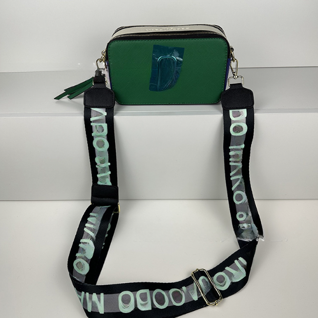 New European and American Simple Pattern Textured Women's Bags Fashion Color Contrast Shoulder Small Square Bags Messenger Bag Camera Bag Wholesale, 20*12*17cm 
New European and American Simple Pattern Textured Women's Bags Fashion Color Contrast Shoulder Small Square Bags Messenger Bag Camera Bag Wholesale, 20*12*17cm