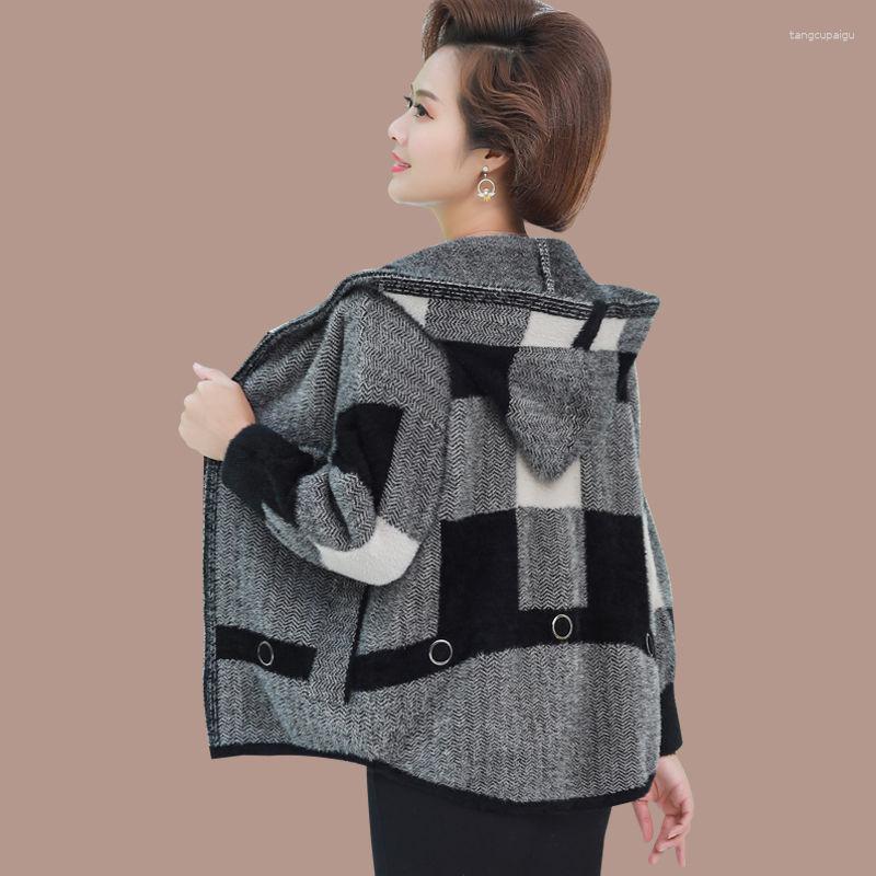 Women's Knits Mink Velvet Jacket Short Style All-match Autumn And Winter Hooded Loose Thickened Knitted Sweater Cardigan 2023 N05, Tuose thin
Women's Knits Mink Velvet Jacket Short Style All-match Autumn And Winter Hooded Loose Thickened Knitted Sweater Cardigan 2023 N05, Tuose thin