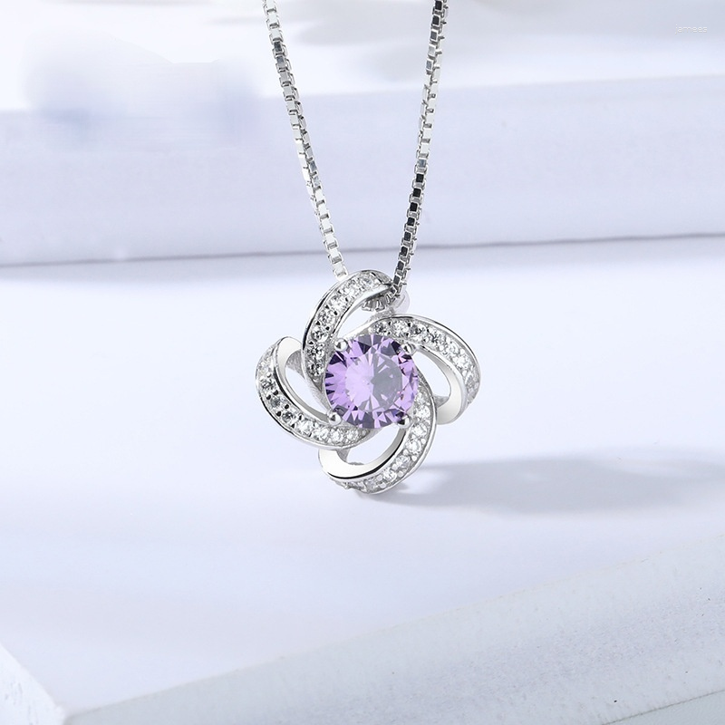Chains Clover Pendant Cross Border Fashion Women's Necklace S Sterling Silver Color
Chains Clover Pendant Cross Border Fashion Women's Necklace S Sterling Silver Color