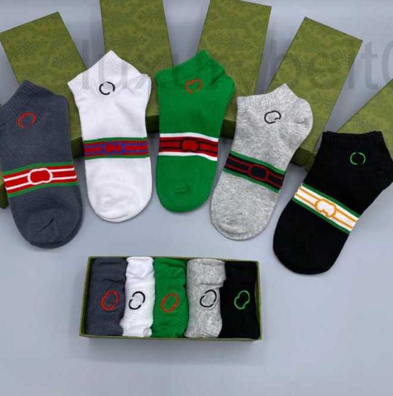 Men's Socks Designer Letter Embroidered Cotton Short Sock Business Casual Low Cut Comfortable Sweat-Absorbent Y6AU, 1(1box=5pairs)
Men's Socks Designer Letter Embroidered Cotton Short Sock Business Casual Low Cut Comfortable Sweat-Absorbent Y6AU, 1(1box=5pairs)