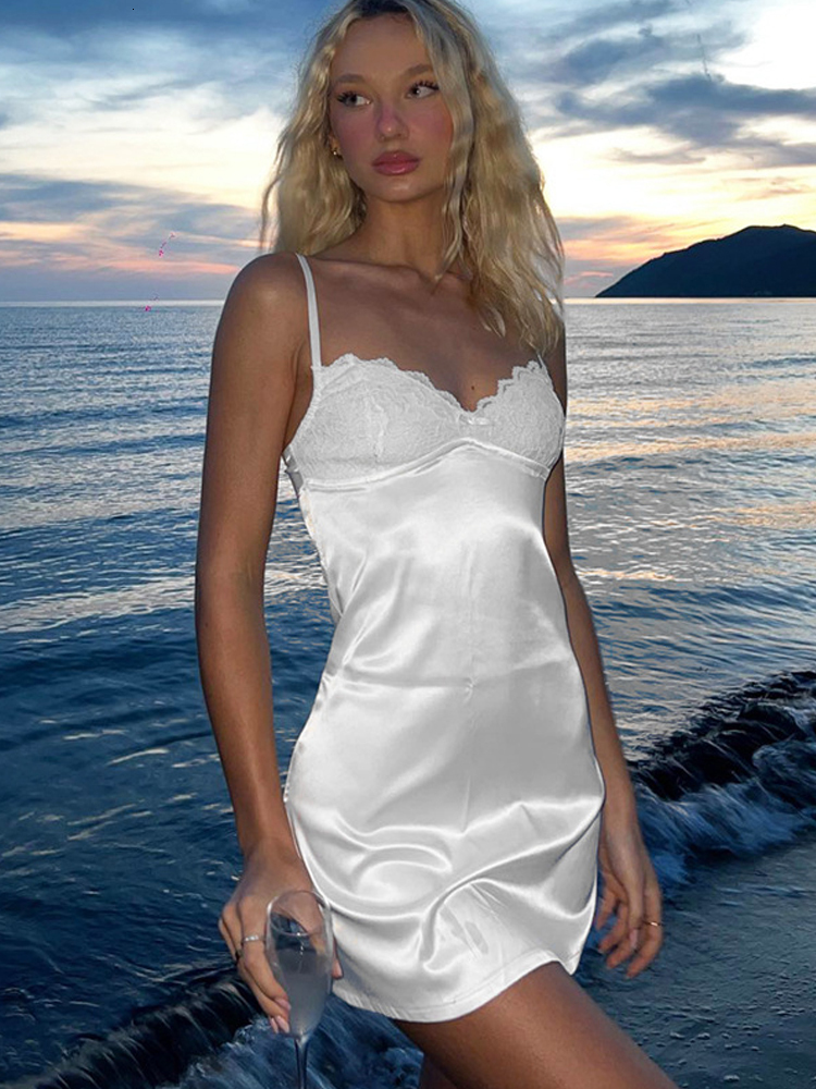 Basic Casual Dresses Avrilyaan Satin White Slim Backless Sexy Dres Lace Elegant Night Club Party Bodycon Mini Summer Vestidos 230628
Basic Casual Dresses Avrilyaan Satin White Slim Backless Sexy Dres Lace Elegant Night Club Party Bodycon Mini Summer Vestidos 230628